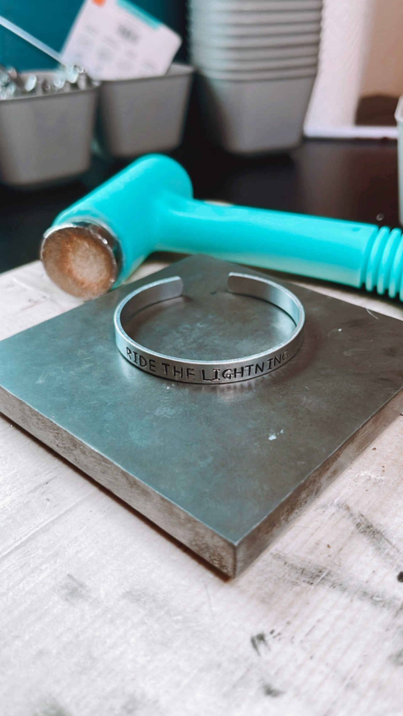 MESS UP - 1/4 Bracelet