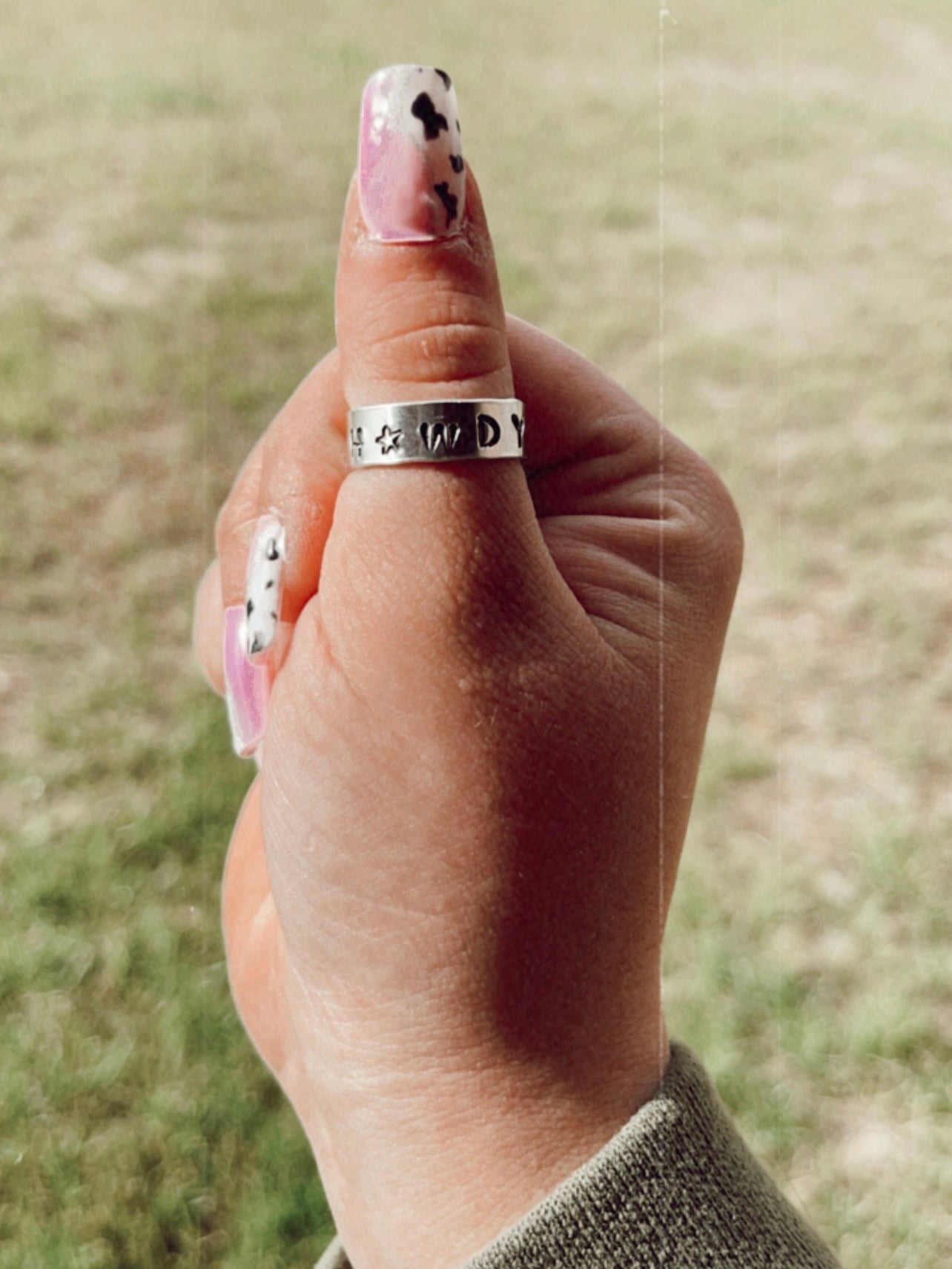 Howdy Ring