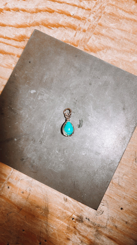 Turquoise Tear Drop Gold Pendant
