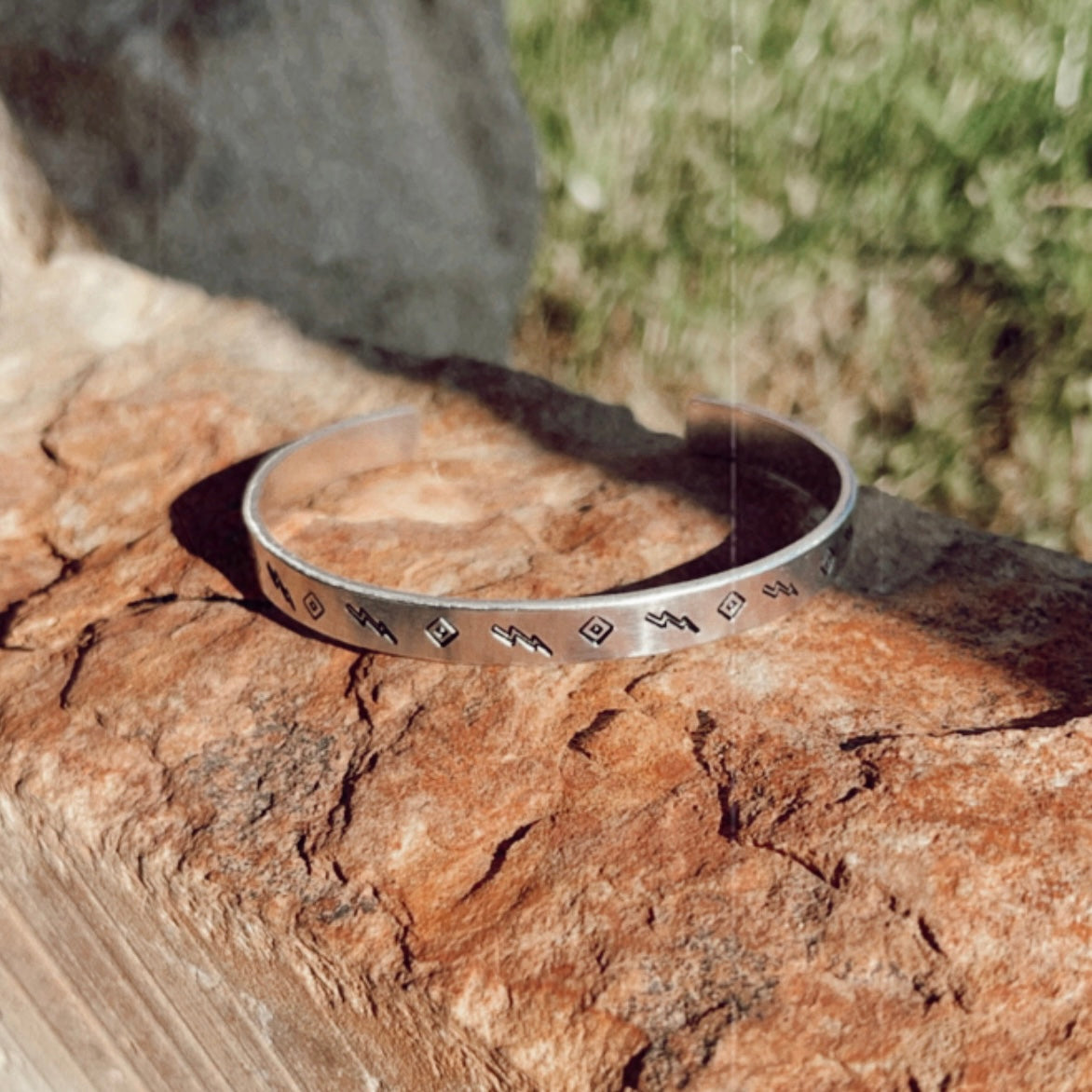 It’s Electric Bracelet